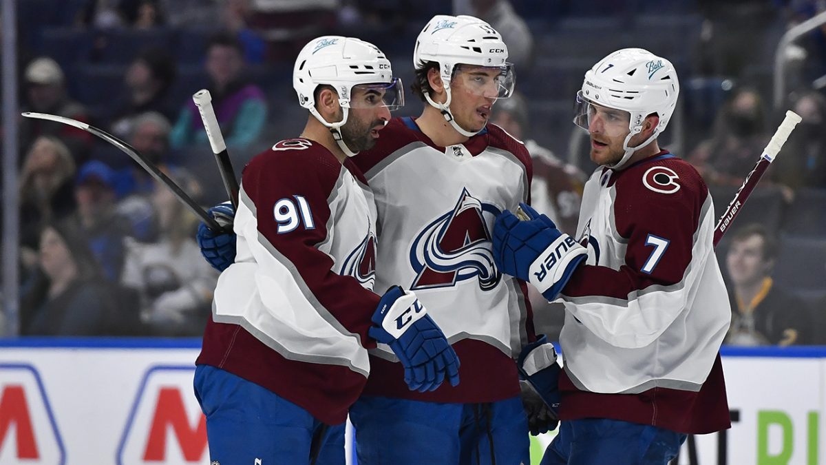 Mikko Rantanen, Alex Newhook lead NHL-best Avalanche past Sabres