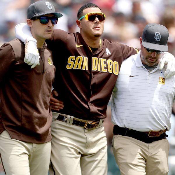 Padres 3B Machado exits loss with sprained ankle